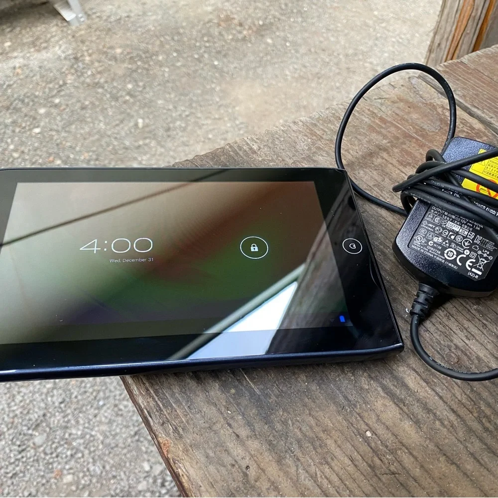 Acer Iconia 7” A100 Color Android Tablet Works Great!
